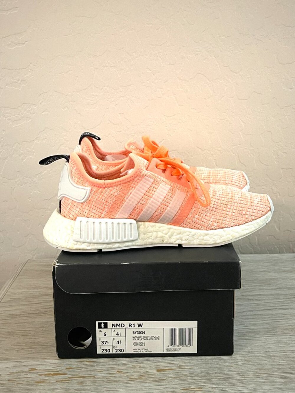Adidas NMD R1 Athletic Shoes Sunglo Peach Pink Coral White 6 with Box - Picture 7 of 12